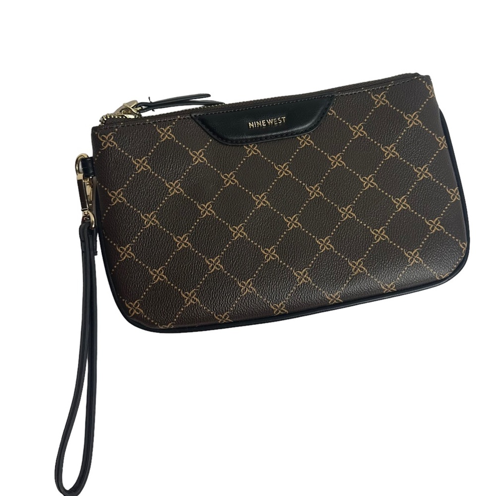Nine West Pouch Style Faux Leather Tan Brown Wristlet Card Holder